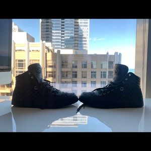 black gucci high tops